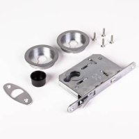 Ausf&uuml;hrung f&uuml;r Zylinderschloss. Messing lackiert